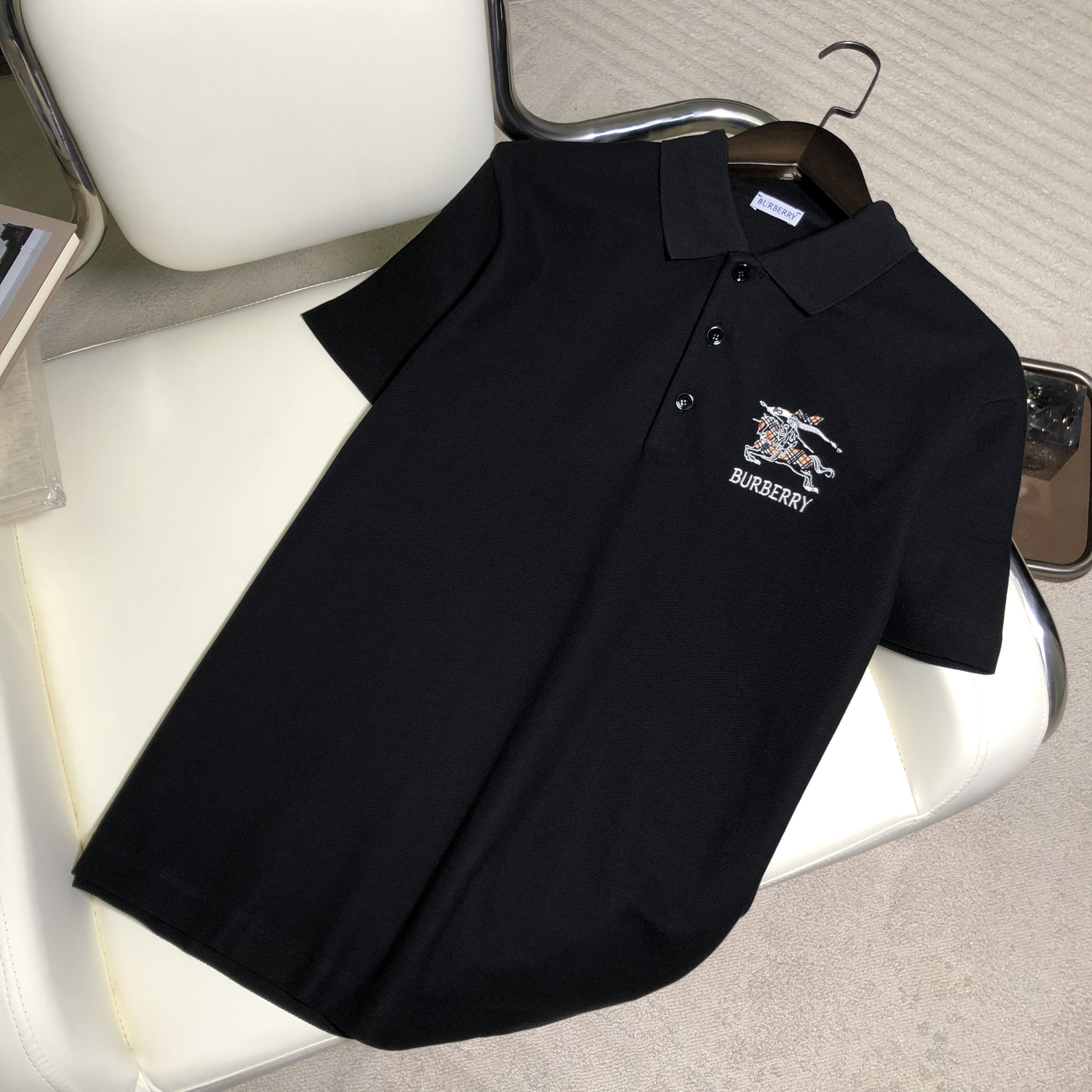 P289 Multicolour Horse Polo Shirt - Black