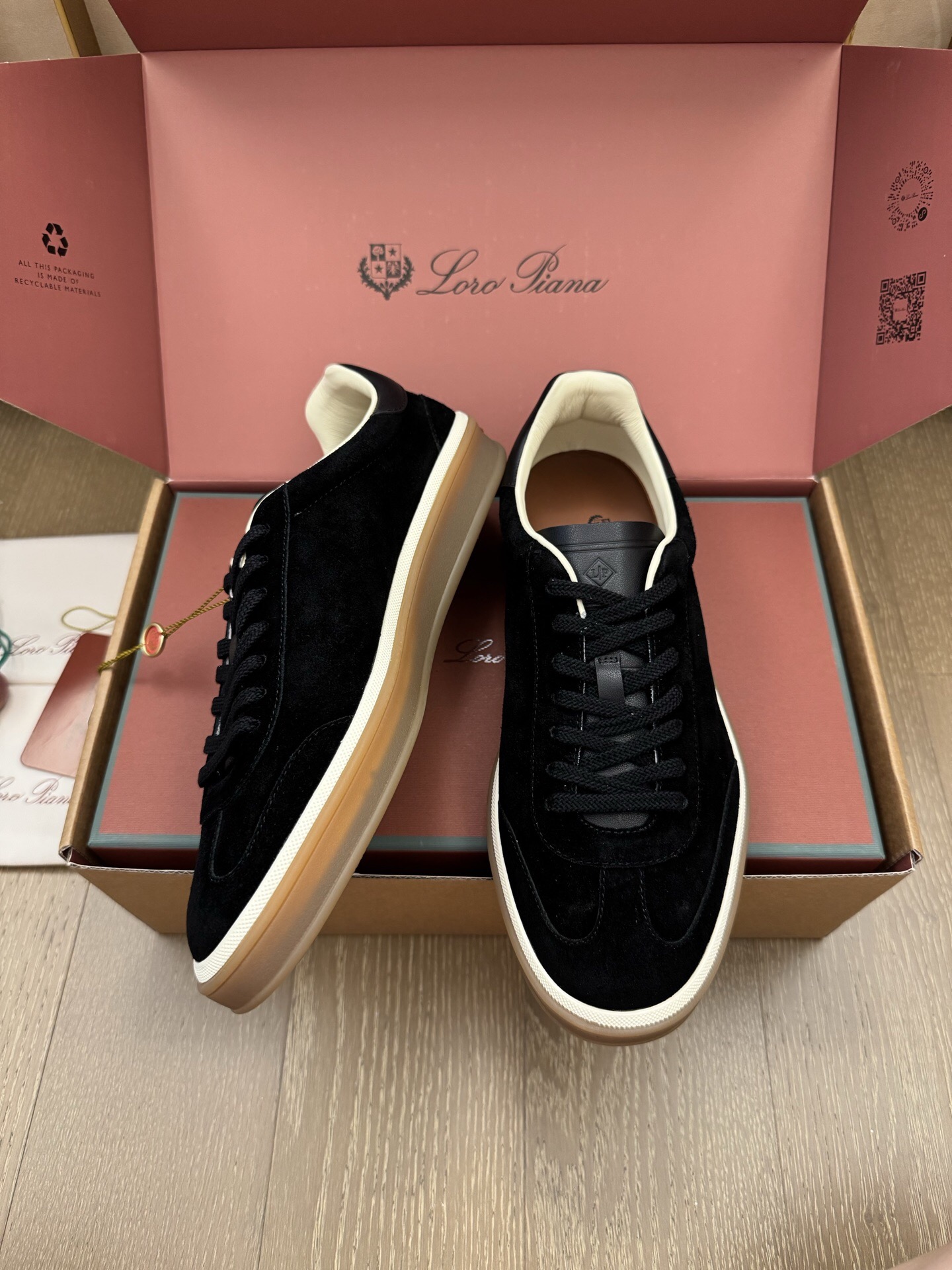 P619 LP German Trainer-Style Sneakers - Black