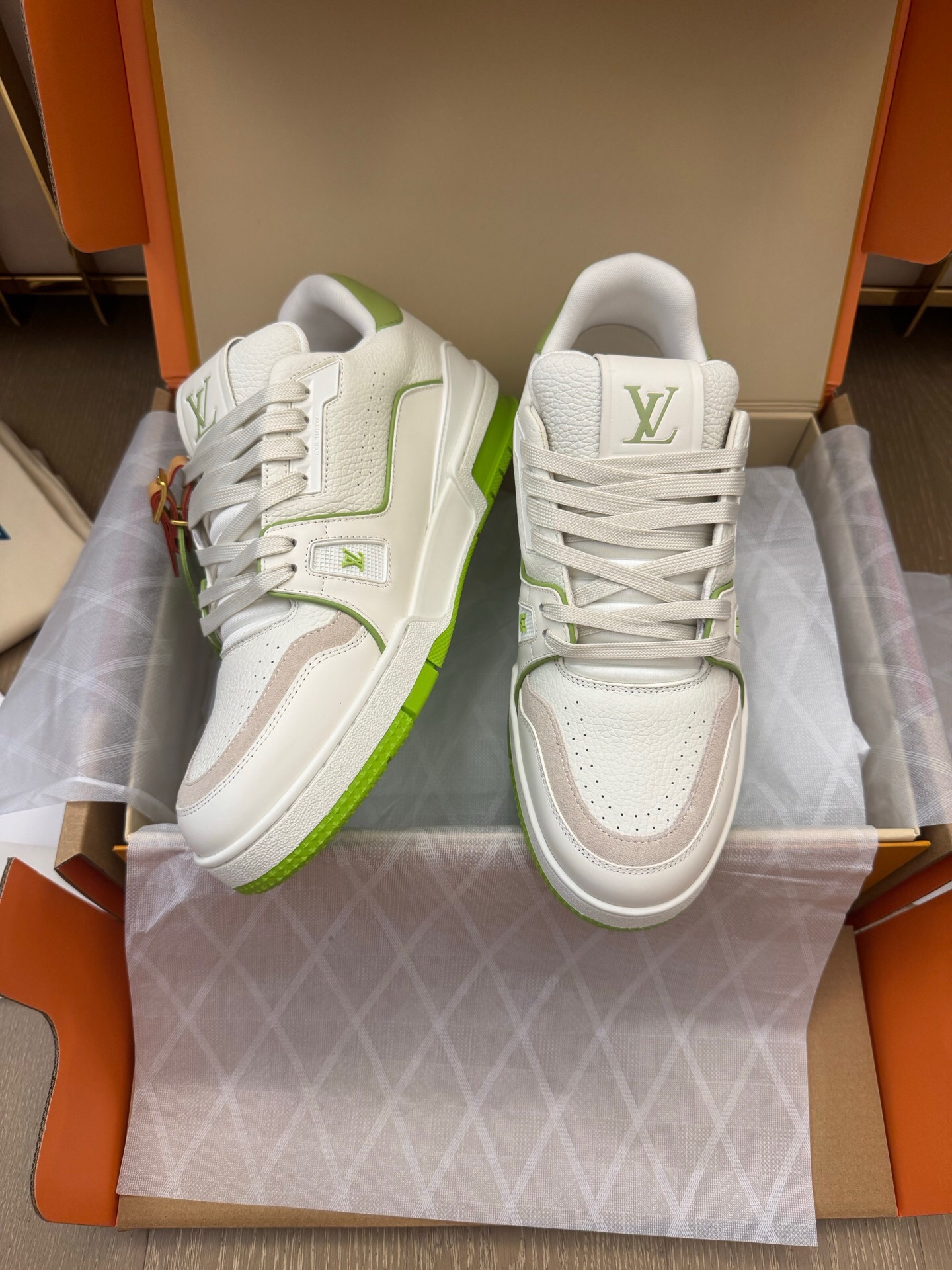 P699 Classic Sneakers - Green