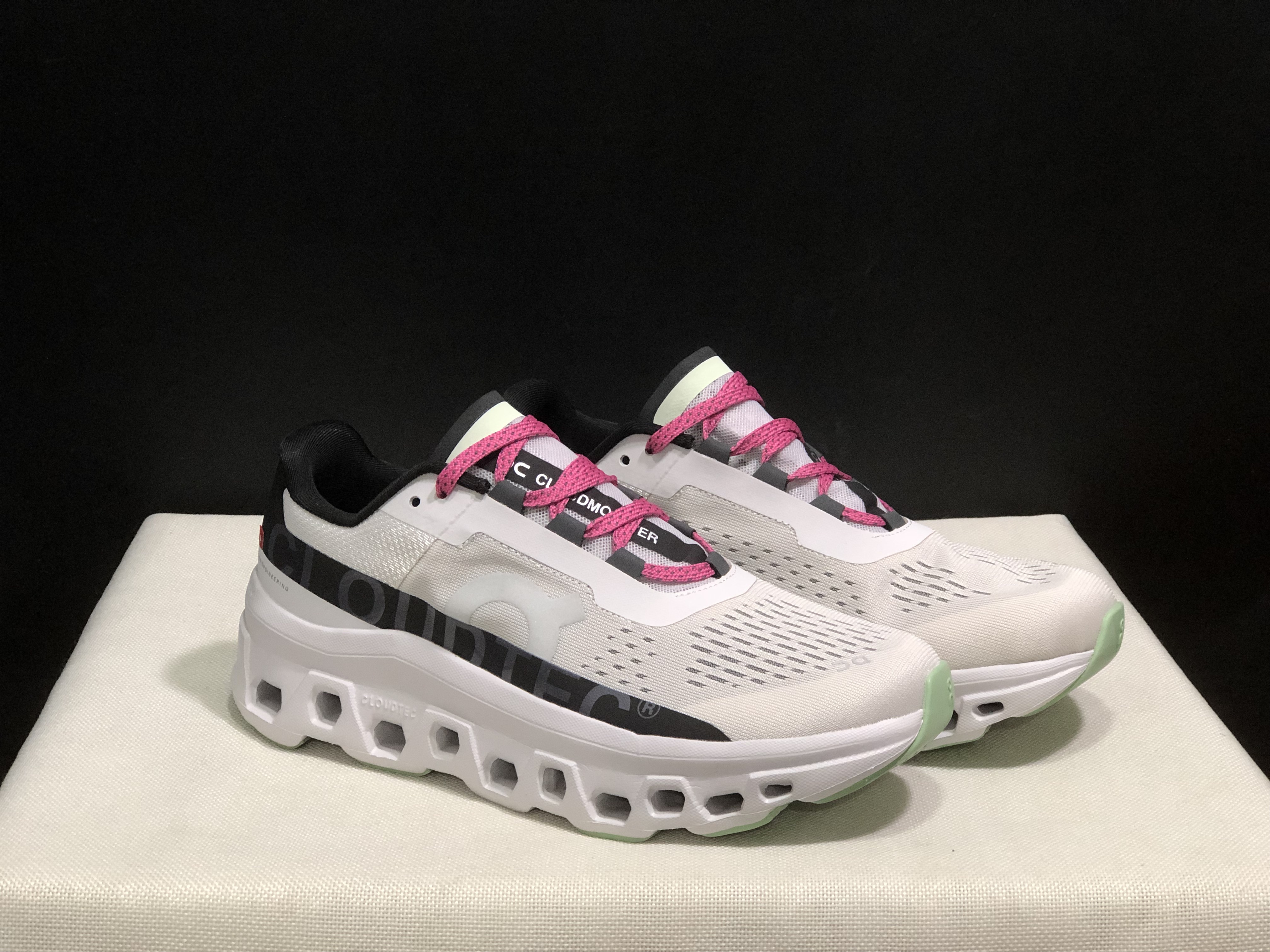On Cloudmonster - Mist White/Black - Size 36–45