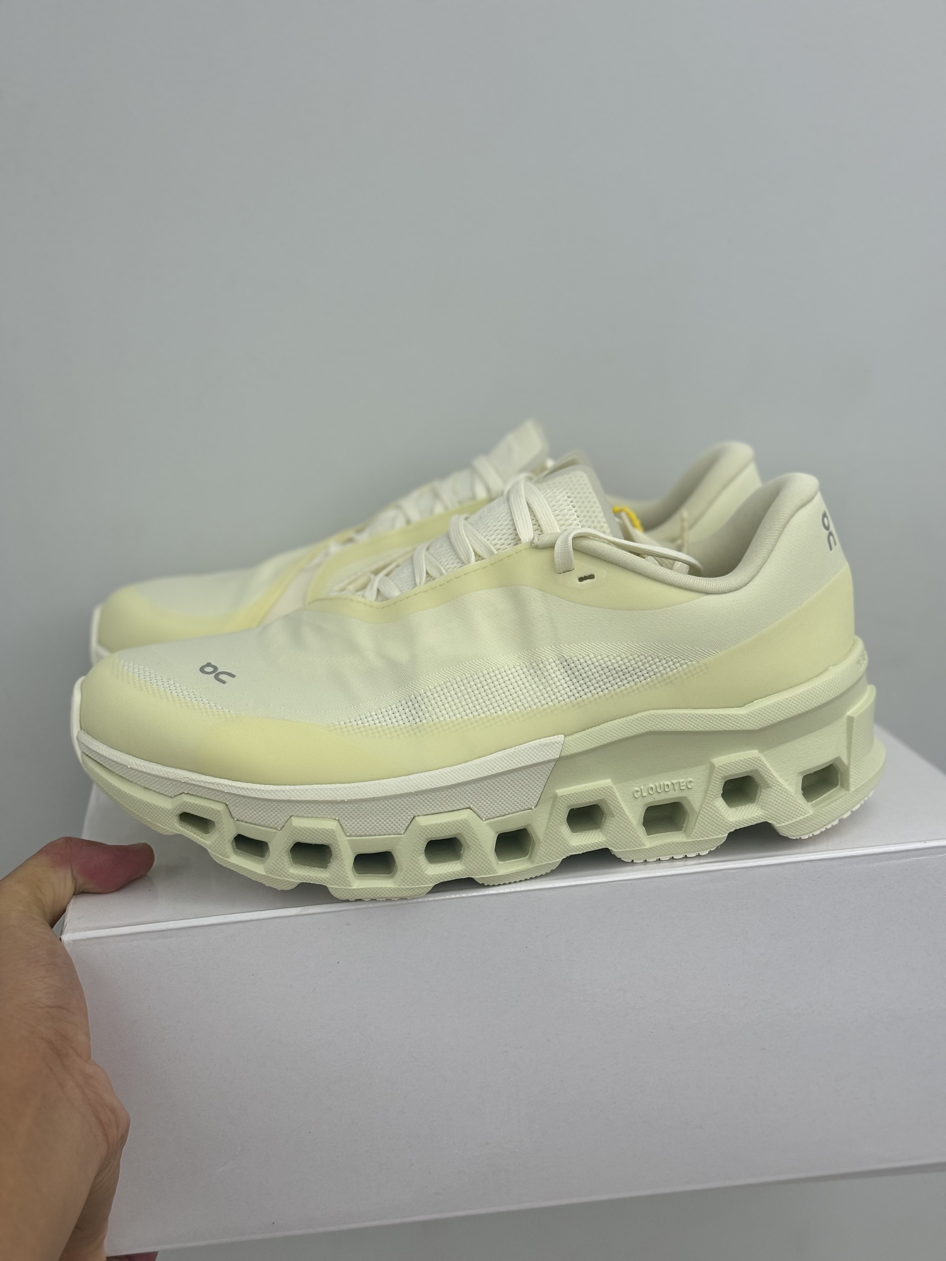 Cloudmonster 2 - Lemon Yellow - Size 36–45